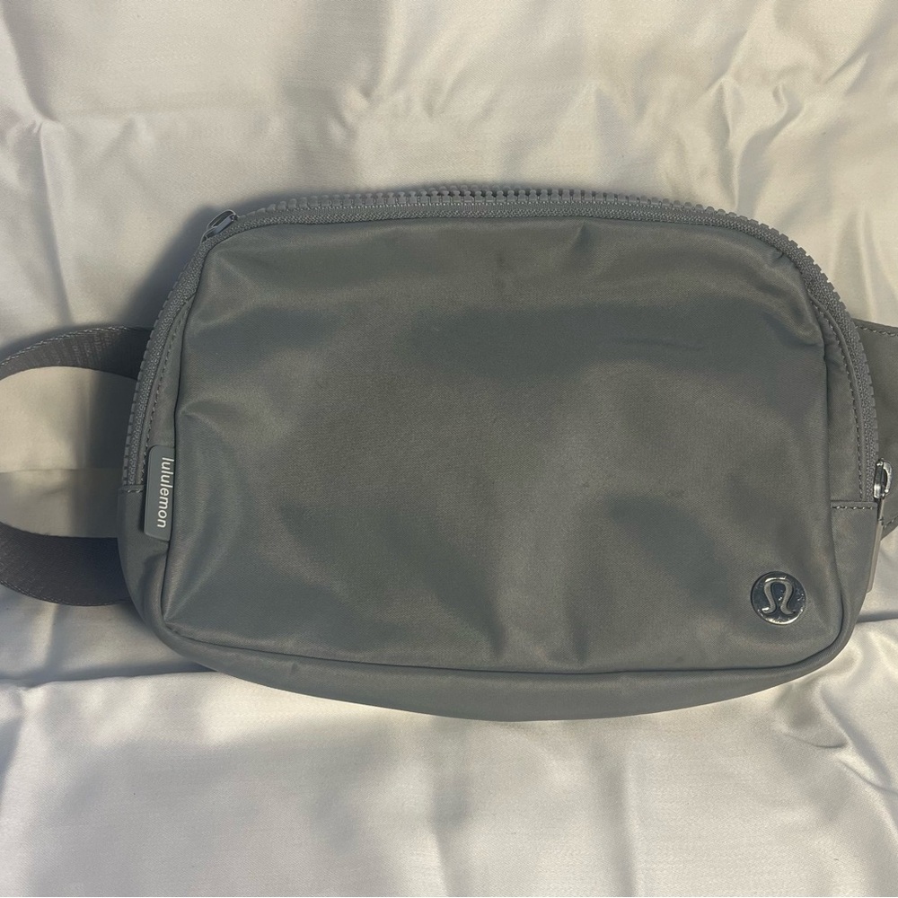 lululemon athletica Charcoal Belt Bag